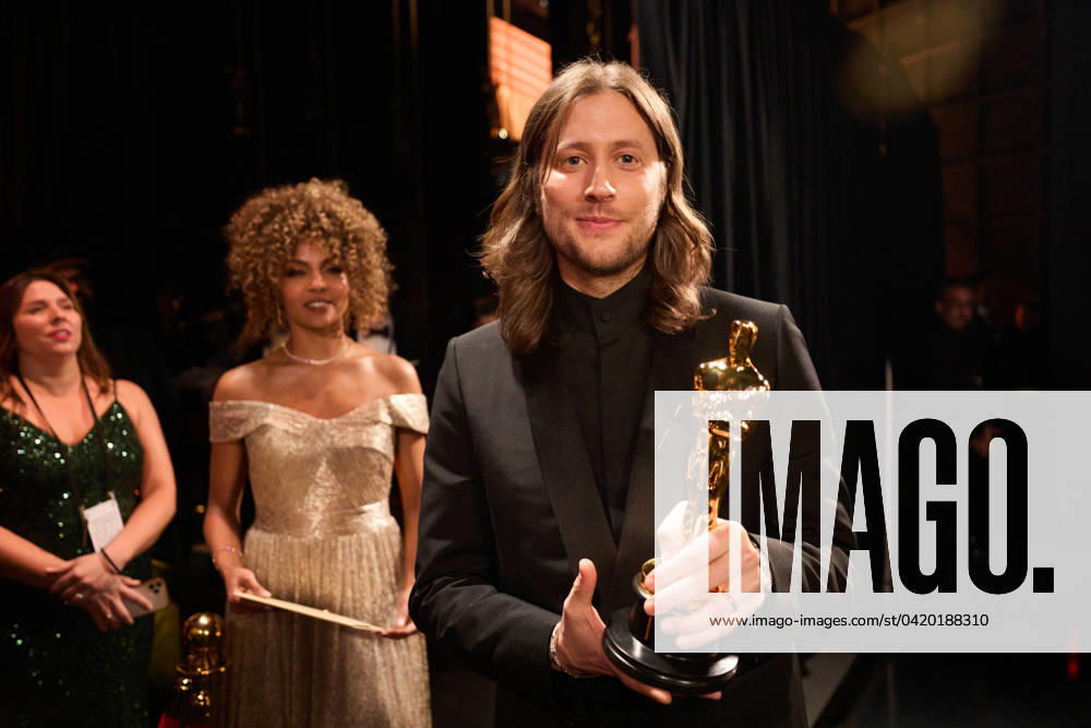 96th Oscars, Academy Awards Ludwig Göransson poses backstage with the OscarÂ® for Original Score during the live ABC telecast of the 96th OscarsÂ® at DolbyÂ® Theatre at Ovation Hollywood on Sunday, March 10, 2024., Credit:AL Avalon