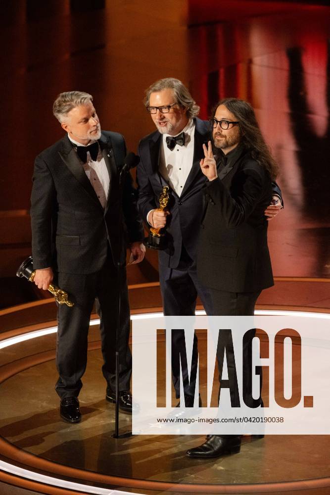 96th Oscars, Academy Awards Brad Booker, Dave Mullins and Sean Lennon accept the Oscar® for Animated Short Film during the live ABC telecast of the 96th Oscars® at the Dolby® Theatre at Ovation Hollywood on Sunday, March 10, 2024., Credit:Avalon.red Avalon United States of America, CA, Hollywood