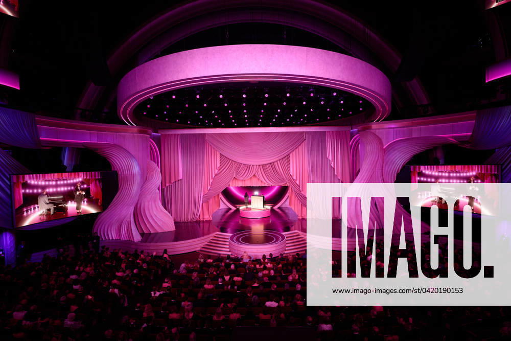 96th Oscars, Academy Awards Finneas O Connell and Billie Eilish perform onstage during the live ABC telecast of the 96th Oscars® at the Dolby® Theatre at Ovation Hollywood on Sunday, March 10, 2024., Credit:Avalon.red Avalon United States of America, CA, Hollywood