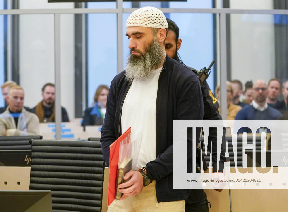 Straffesaken mot Zaniar Matapour Oslo 20240312. Zaniar Matapour i rettssal 250 i Oslo tinghus. Zaniar Matapour er tiltalt for grov terror etter at han apnet ild utenfor Per pa hjornet og London pub i Oslo natt til 25. juni 2022. POOL Foto: Lise Aserud NTB Oslo Norge lG7yYa47BUk Ref:_BNClG7yYa47BUk.jpg