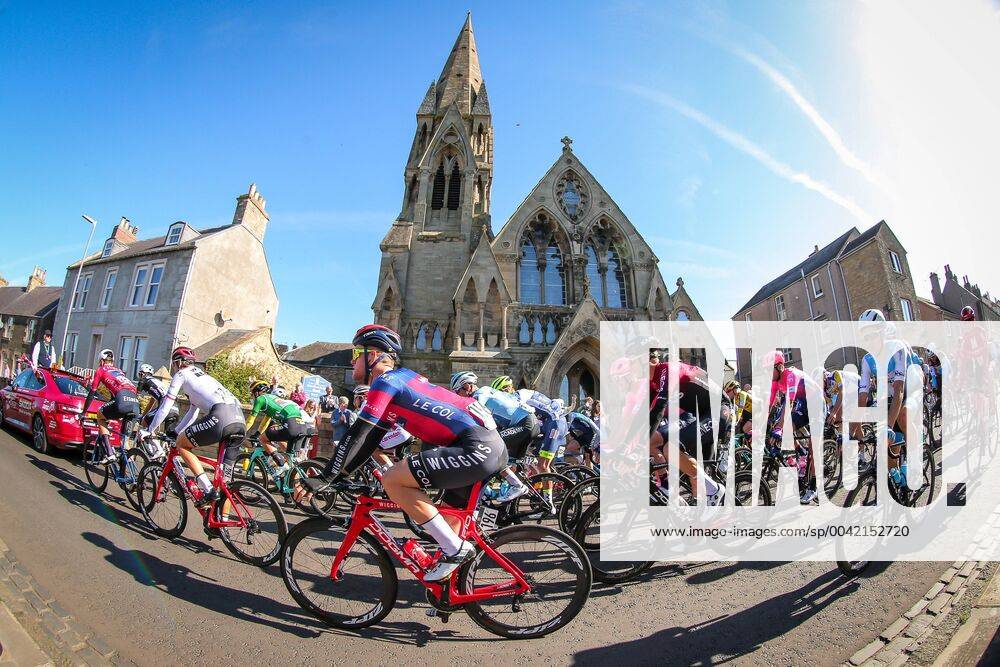 Start of the 2 stage of the 16 Tour of Britain 2019 in Kelso Scotland Landscape Landscape Feature Nature Background Illustration Impression Overview compact drivers field Action Racing scene Landscape horizontal Horizontal Event Event 16 OVO Energy Tour of Britain 2 stage Stage 2 Kelso to Kelso 165 9 km Location Kelso Region Scottish Borders Land Country Scotland Scotland Date 08 09 2019 Cycling Cycling 16 OVO Energy Tour of Britain 2 stage 08 09 2019