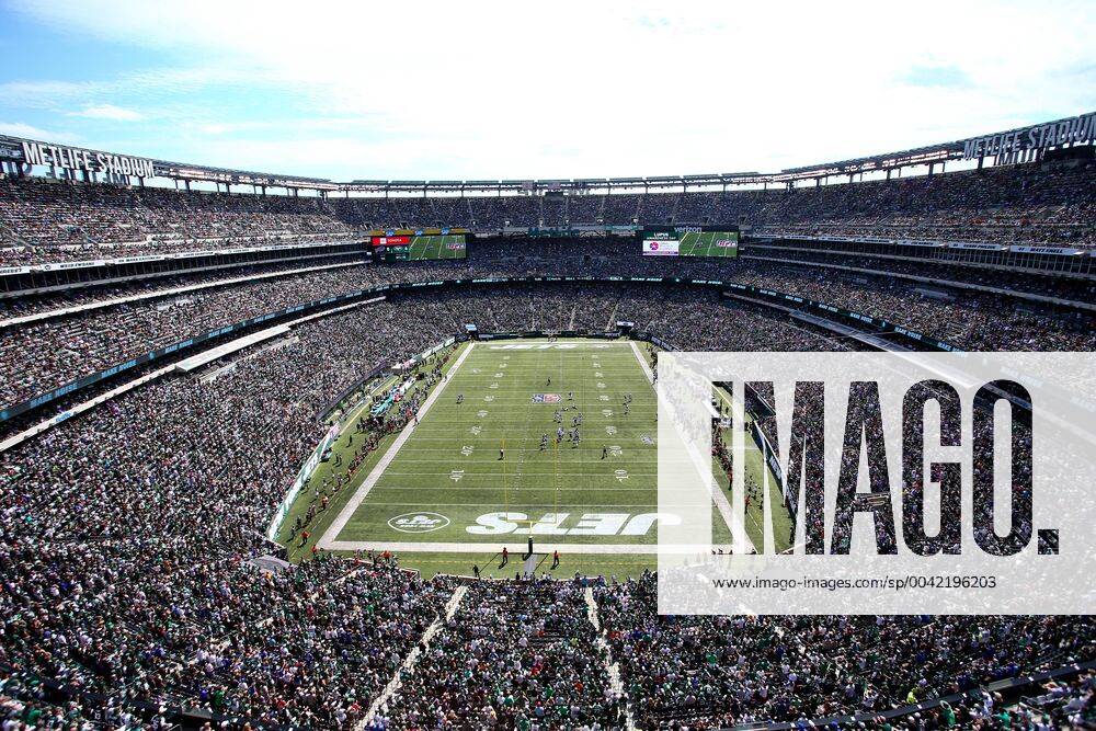 EAST RUTHERFORD, NJ - SEPTEMBER 08: A general view of MetLife stadium during play in the first quarter of the National Football League game between the New York Jets and the Buffalo Bills on September 8, 2019 at MetLife Stadium in East Rutherford, NJ.(Photo by Rich Graessle Icon Sportswire) NFL, American Football Herren, USA SEP 08 Bills at Jets Icon1909083162