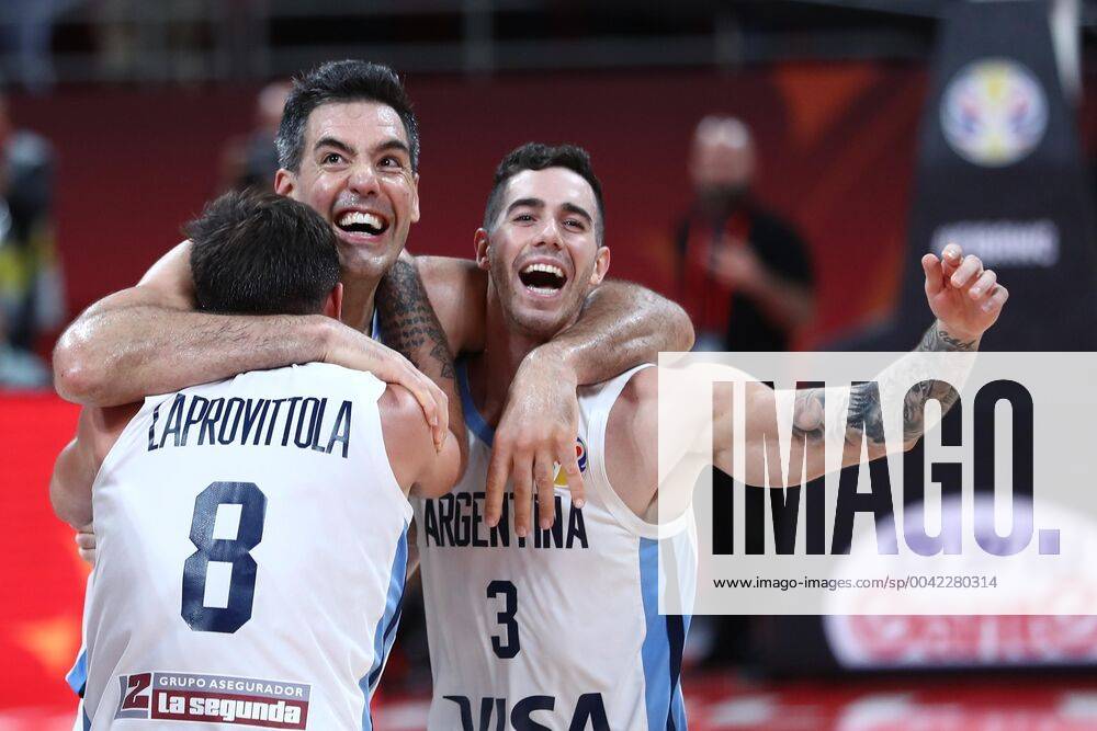 KW37 Nicolas Laprovittola (Argentine) Luis Scola (Argentine) Lucas Vildoza (Argentine) Joie(Argentine) BASKET BALL : France vs Argentine - Demie - Championnats du monde - FIBA - Pekin - 13 09 2019 SebastienMeunier Panoramic