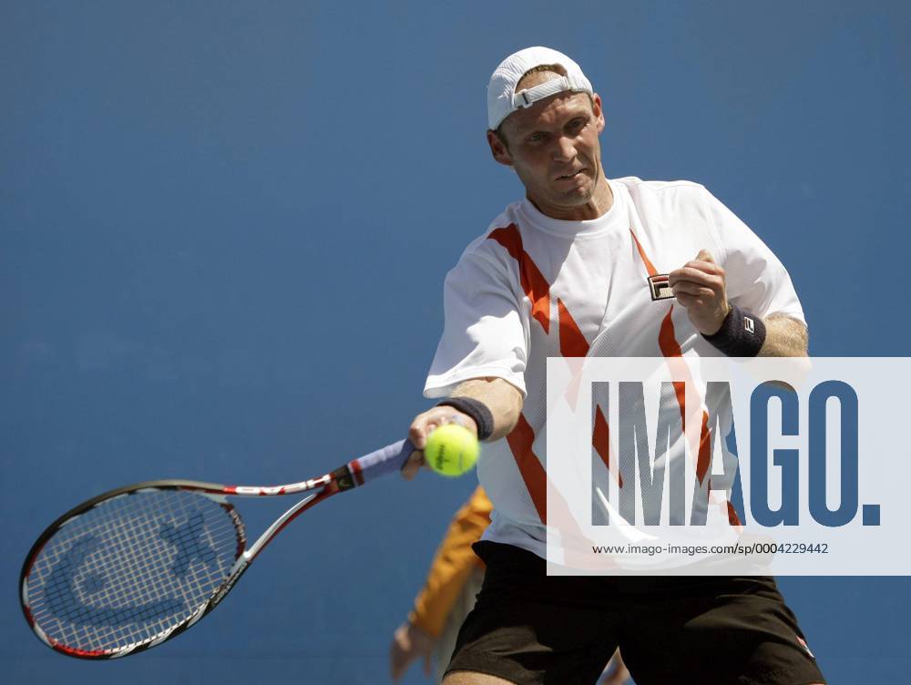 Rainer Schüttler (Deutschland) Tennis Herren Australian Open 2009, Grand Slam, ATP Tour Einzelbild Melbourne Dynamik,