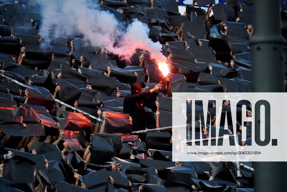Fans TSV 1860 with a pyro performance, TSV 1860 Munich vs. FC Carl Zeiss Jena, soccer, 3 league 8 matchday 14 09 2019 DFL REGULATIONS PROHIBIT ANY USE OF PHOTOGRAPHS AS IMAGE SEQUENCES AND OR QUASI VIDEO kolbert press Munich Bayern Germany