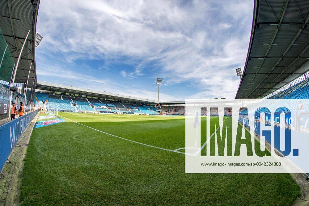 Wide angle shot of the Vonovia Ruhrstadion about 90 minutes before kick-off 15 09 2019, football, GER, 2 Bundesliga, 6 matchday, season 2019 20, VfL Bochum SG Dynamo Dresden, Vonovia Ruhrstadion, VfL Bochum vs SG Dynamo Dresden