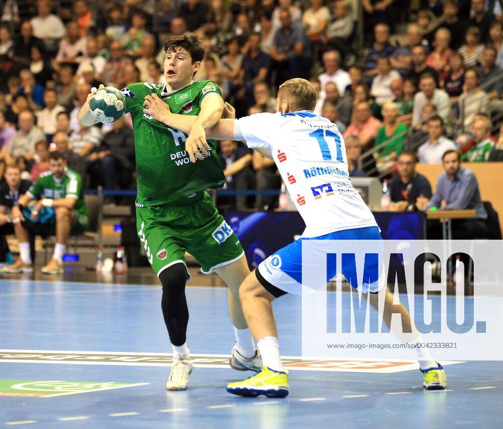 GER, DHB, 1 HBL, FUECHSE BERLIN VS TVB Stuttgart 15 09 2019, Max Schmeling Halle, Berlin, GER, DHB, 1 HBL, FUECHSE BERLIN VS TVB Stuttgart, DHB regulations prohibit any use of photographs as image sequences and or quasi video in picture Simon Ernst Fuechse Berlin 2 , Samuel Roethlisberger Stuttgart 17 nordphotox xEngler nph00076
