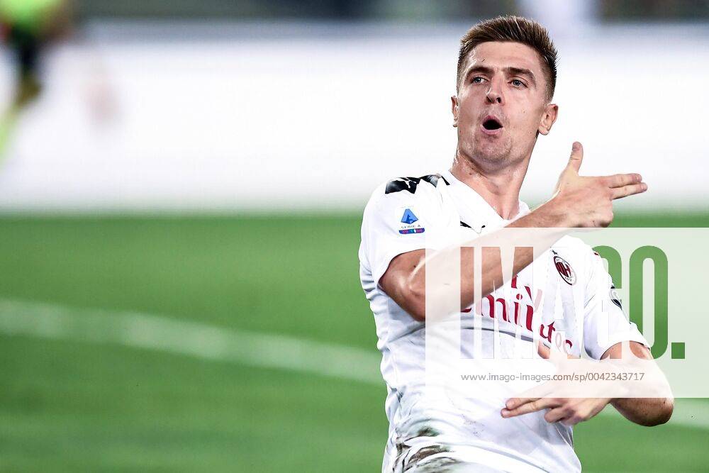 KW37 Mg Verona 15 09 2019 - campionato di calcio serie A Hellas Verona-Milan foto Matteo Gribaudi Image nella foto: esultanza gol Krzysztof Piatek
