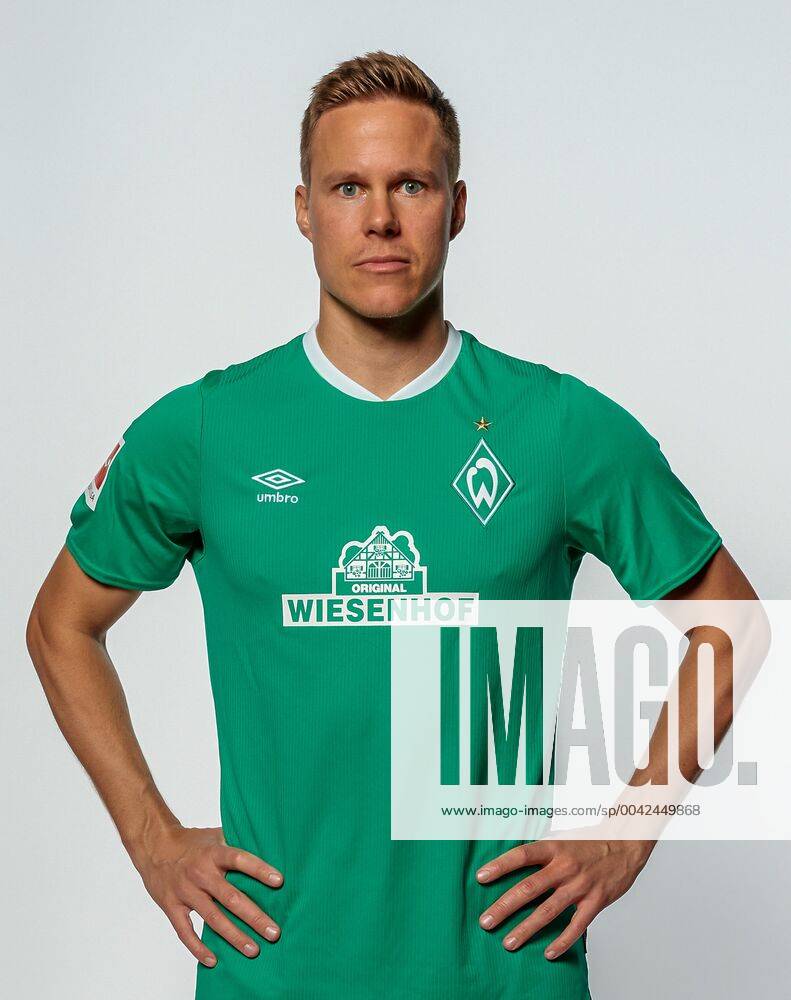 Portrait of Werder Bremen 2019 2010 18 07 2019, wohninvest Weserstadion, Bremen, Portrait of Werder Bremen 2019 2010, in picture Niklas Moisander Werder Bremen 18 1 BL Portrait of Werder Bremen 2019 2020, nordphotox xWerderxBremen nph00001