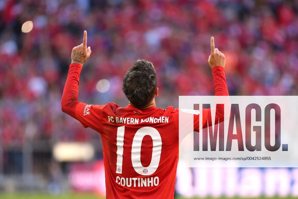 Goal celebration Philippe COUTINHO Bayern Muenchen after goal zjm 3 0, looks into the sky, celebration, joy, enthusiasm, action, single picture, cut single motif, half figure, half figure football 1 Bundesliga,5 Matchday,Matchday05, FC Bayern Muenchen M 1 FC Koeln K 4 0, on 21 09 2019 in Muenchen A L L I A N Z A R E N A, DFL REGULATIONS PROHIBIT ANY USE OF PHOTOGRAPHS AS IMAGE SEQUENCES AND OR QUASI VIDEO
