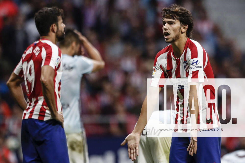 KW38 21st September 2019; Wanda Metropolitano Stadium, Madrid, Spain; La Liga, Atletico de Madrid versus Real Club Celta de Vigo; Joao Felix and Diego Costa (Atletico de Madrid) look for the foul decision ActionPlus12170005 LeonardoxPrieto