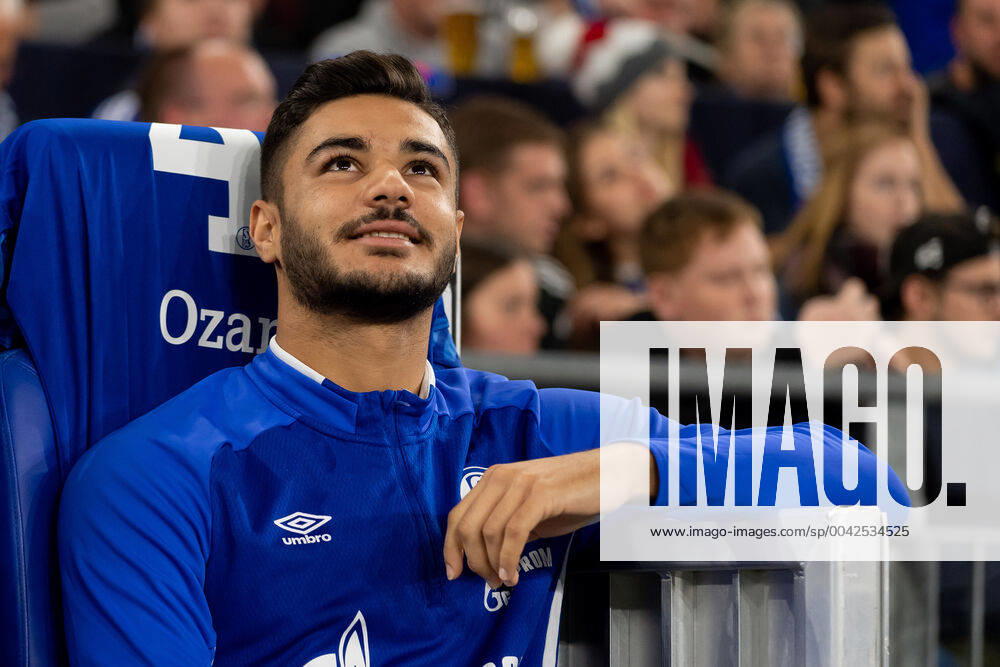 Gelsenkirchen, Germany 20 09 2019, 1 Bundesliga, 5 Matchday, FC Schalke 04 1 FSV Mainz 05, Ozan Kabak S04 Schaut, looks on Gelsenkirchen VELTINS Arena North Rhine Westphalia Germany eu images 01061012931 eu-images-061 DFL REGULATIONS PROHIBIT ANY USE OF PHOTOGRAPHS AS IMAGE SEQUENCES AND OR QUASI-VIDEO.