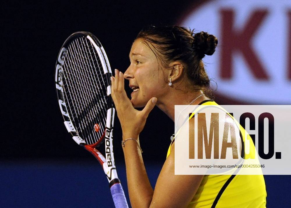 Dinara Safina (Russland) verzweifelt Tennis Damen Australian Open 2009, Grand Slam, WTA Tour, Finale, Einzelbild Melbourne Enttäuschung, Spannung, Verzweiflung,