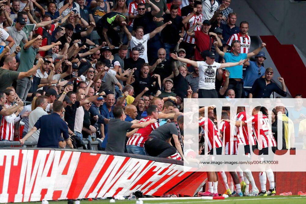 KW38 EINDHOVEN, 22-09-2019 Philips Stadium, Dutch Eredivisie Football season 2019 2020 . PSV celebrating the 1-1 by PSV player Donyell Malen during the game PSV - Ajax. PSV - Ajax x4641797x