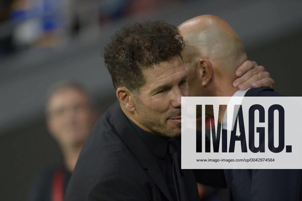 Spain: Atletico de Madrid vs Real Madrid, MADRID, SPAIN - SEPTEMBER 28: Diego Simeone coach of Atlético de Madrid during a match between Atlético de Madrid vs Real Madrid for Spanish League at Wanda Metropolitano Stadium on September 28, 2019 in Madrid, Spain. (Photo by Patricio Realpe ChakanaNews Press South Sipa USA) NO ARCHIVING, , NO USE IN BOOKS WITHOUT CONSENT Madrid Madrid Spain