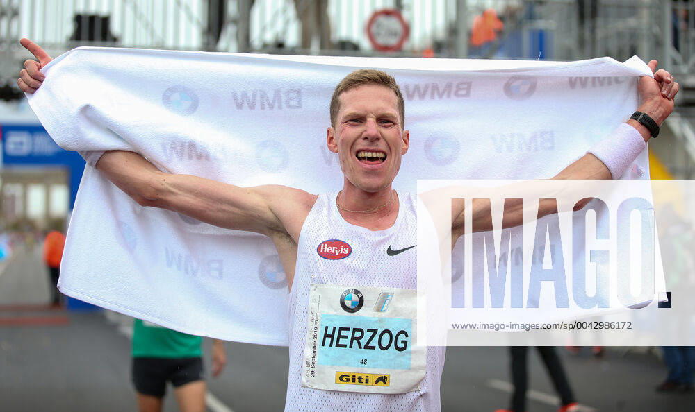 Peter Herzog AUS secures Olympic participation 2020 and runs personal best time of 2 10 57 hours at the BMW Berlin Marathon 2019 on Straße des 17 June in Berlin on 29 09 19 BMW Berlin Marathon 2019