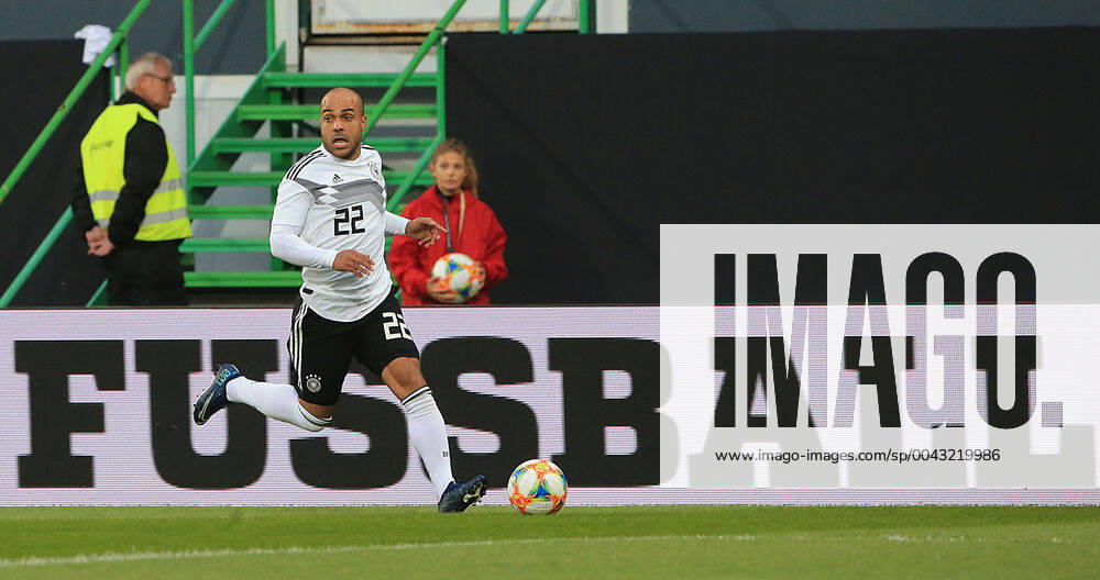 DFB All Stars vs. Azzuri Legends, Sportpark Ronhof Fuerth, football, sport, David Odonkor DFB All Stars in picture