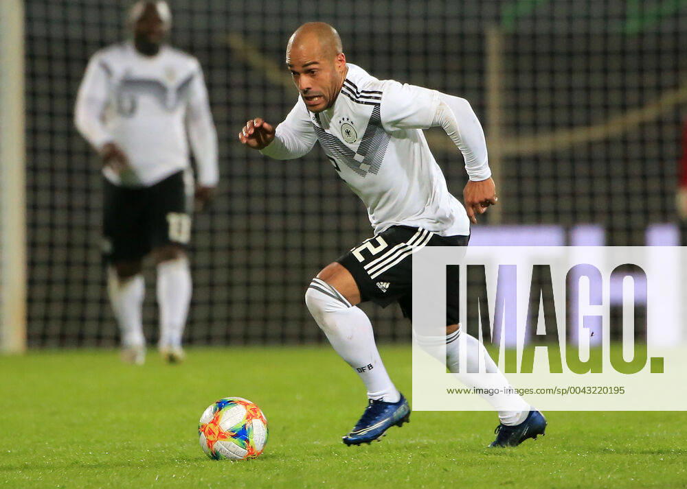 DFB All Stars vs. Azzuri Legends, Sportpark Ronhof Fuerth, football, sport, David Odonkor DFB All Stars in picture