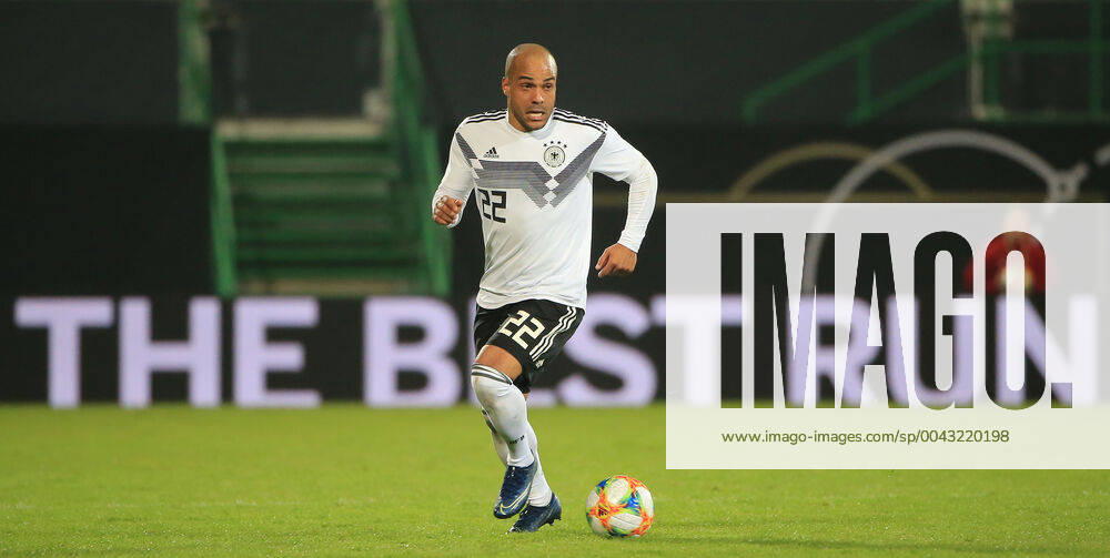 DFB All Stars vs. Azzuri Legends, Sportpark Ronhof Fuerth, football, sport, David Odonkor DFB All Stars in picture