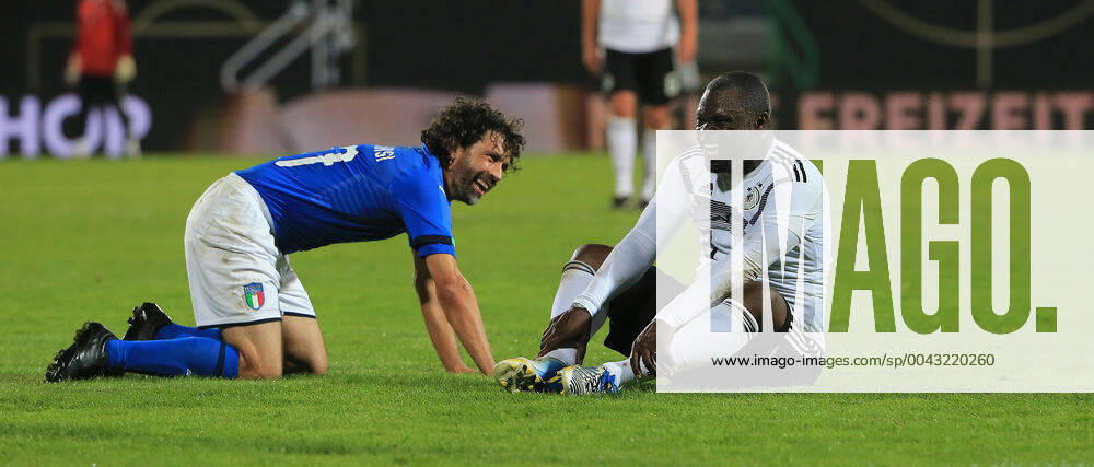 DFB All Stars vs. Azzuri Legends, Sportpark Ronhof Fuerth, football, sport, in picture Damiano Tommasi Azzuri All Stars and Gerald Asamoah DFB All Stars