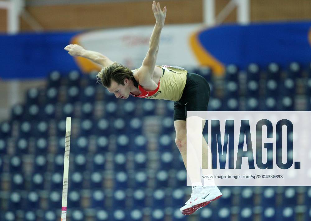 Andre Niklaus (Deutschland) Leichtathletik EM Herren Hallen EM 2009, Halle, indoor, Nationaltrikot, Siebenkampf, Mehrkampf, Stabhochsprung Einzelbild Turin Dynamik,