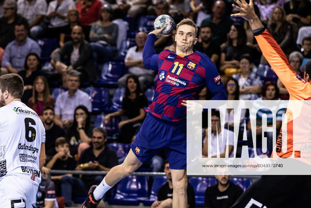 Lasse Bredekjaer Andersson, 11 of BaroÂßa during the VELUX EHF Champions League match between BaroÂßa and Elverum Handball at Palau Blaugrana, in Barcelona, Spain, on October 12, 2019. Handball: Champions League - FC Barcelona, Barca v Elverum Handball - ZUMAa181 20191012_zaa_a181_015