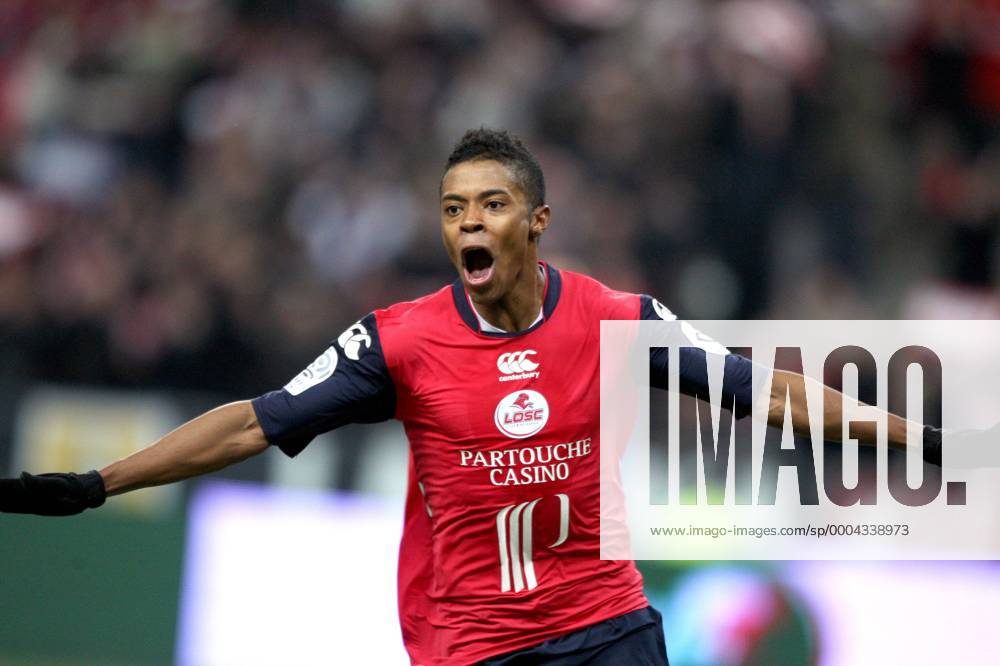 Michel Bastos (Lille) - Torjubel - (pan30489) Fußball Herren Ligue 1 2008 2009, 1. Französische Liga, OSC Lille, Vdig Einzelbild Paris Freude,