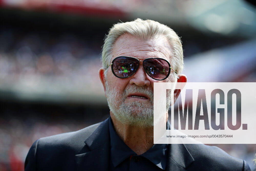 Former Chicago Bears head coach Mike Ditka during a game against the Atlanta Falcons at Soldier Field in Chicago on September 10, 2017. Mike Ditka turns 80. Heres a look at his remarkable life, by the numbers. - ZUMAm67_ 20170910_zaf_m67_177