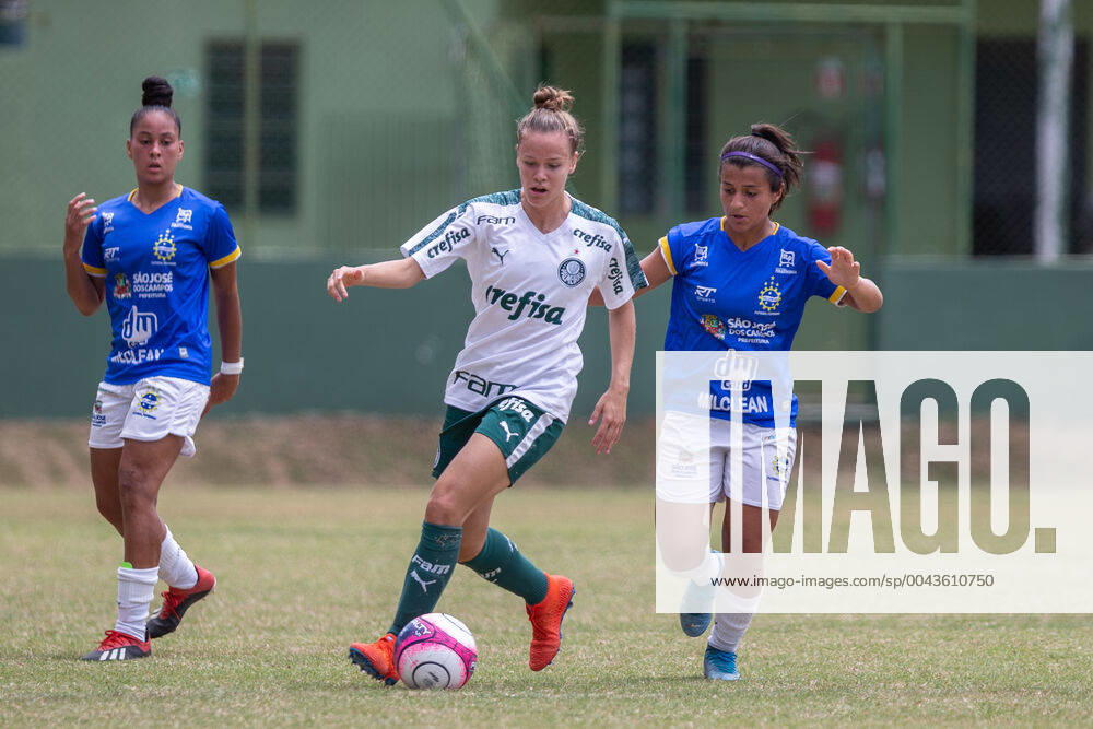 São José x Palmeiras VINHEDO, SP - 19.10.2019: SÃO JOSÉ X PALMEIRAS - Paulista Women& 39;s Football Cup - Sao Jose and Palmeiras draw 1-1 in the return game, the result leads Palmeiras to the decision against the Sao Paulo team. The match took place this Saturday morning, October 19, in Vinhedo. (Photo: Van Campos Fotoarena) x1816158x VanxCampos