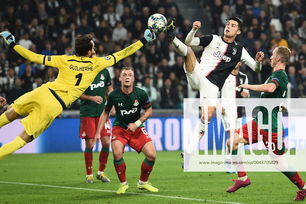 KW43 Db Torino 22 10 2019 - Champions League Juventus-Lokomotiv Mosca foto Daniele Buffa Image nella foto: Cristiano Ronaldo-Guilherme