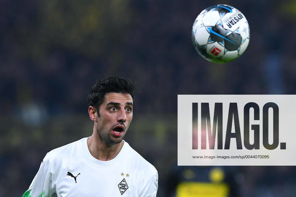 Football DFB Cup 2 Round Borussia Dortmund Borussia Mönchengladbach on 30 10 2019 at Signal Iduna Park in Dortmund Lars Stindel Mönchengladbach DFB regulations prohibit any use of photographs as image sequences and or quasi video xRx