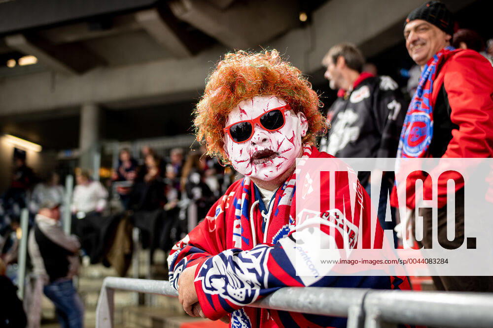 Ice Hockey Season 2019 2020 DEL 16 Matchday Thomas Sabo Ice Tigers Icetigers Nuremberg Eisbären Berlin ThHa Impression Red Party disguised fan