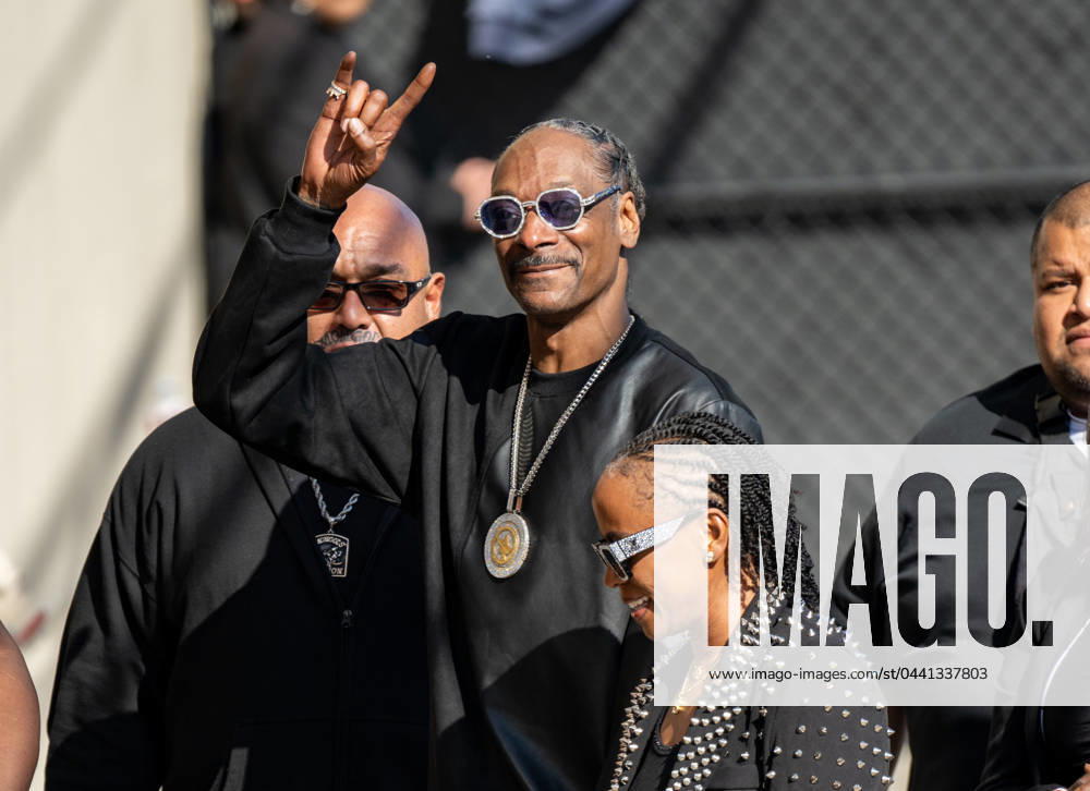 Bilder des Jahres 2024, Entertainment 03 März Entertainment Themen der Woche KW12 Celebrities spotted at the Jimmy Kimmel Live! Featuring: Snoop Dogg and Shante Broadus Where: Los Angeles, California, United States When: 19 Mar 2024 Credit: BauerGriffin INSTARimages . NOT FOR USE BY NEWSPAPERS BASED IN THE UK.