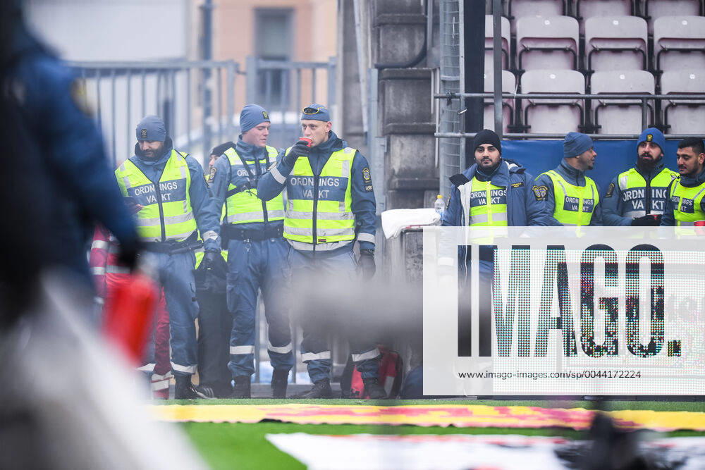 Order guards during the football match in Allsvenskan between Örebro and Malmö FF on November 2, 2019 in Örebro,