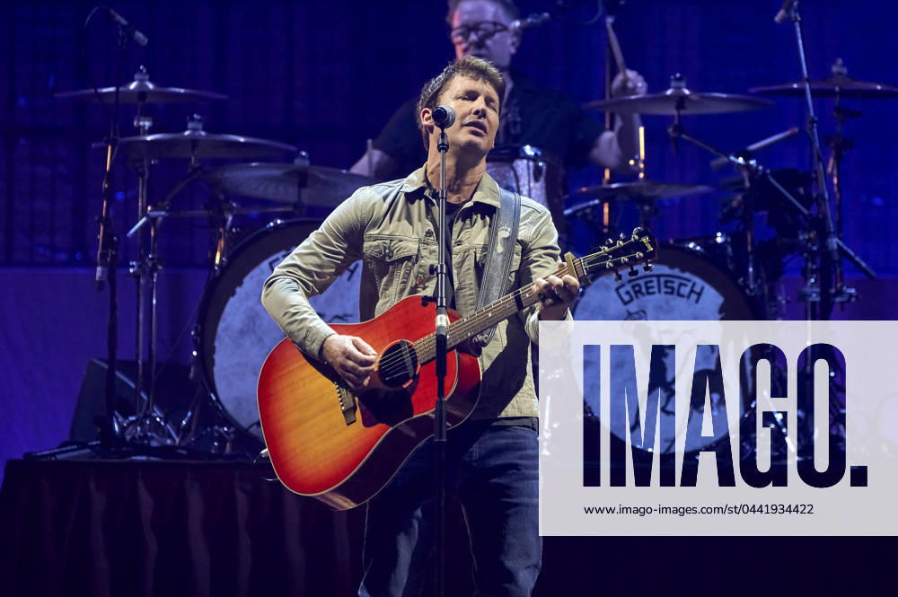 James Blunt live at a concert of his Who We Used to Be Tour at the ZAG Arena 23 03 2024 Foto:xU.xFuturexImagex blunt_4317