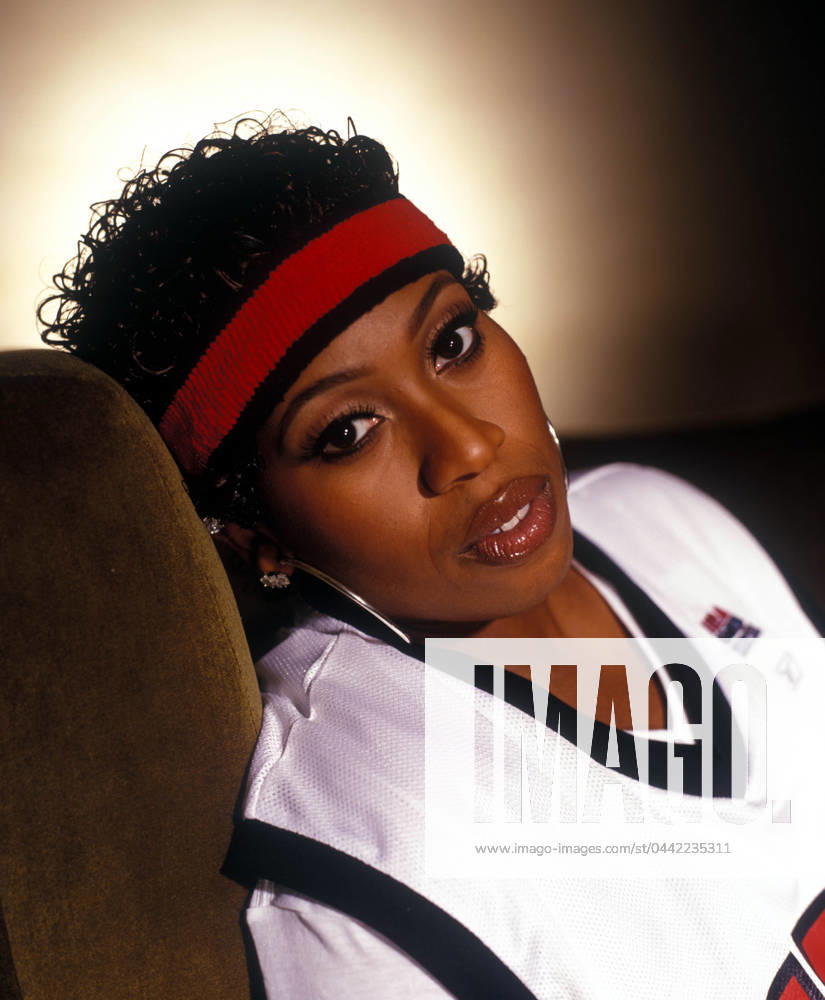 MISSY ELLIOTT STUDIO SESSION MISSY ELLIOTT. 2003. PICTURE , Credit:Kimberly Butler Avalon 0537864853