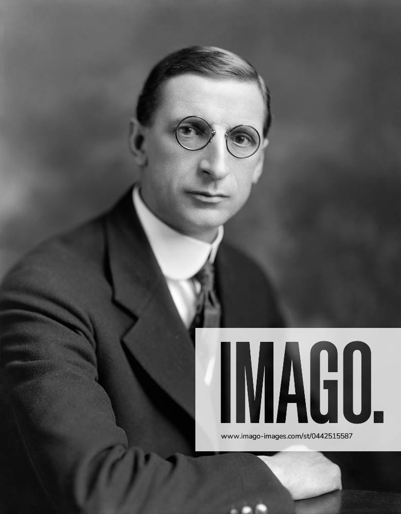 EAMON DE VALERA (1882-1975). Irish political leader. Photograph, c1920.
