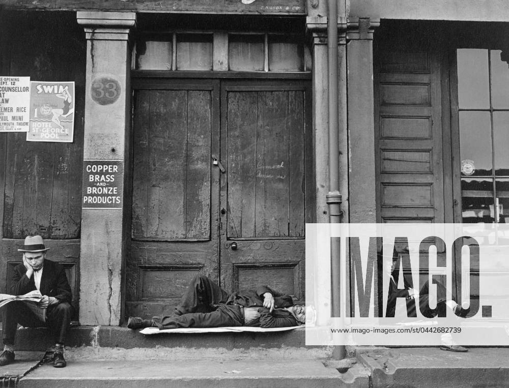 NEW YORK: SOUTH STREET, 1932. South Street, New York. Photograph by Walker Evans, 1932.