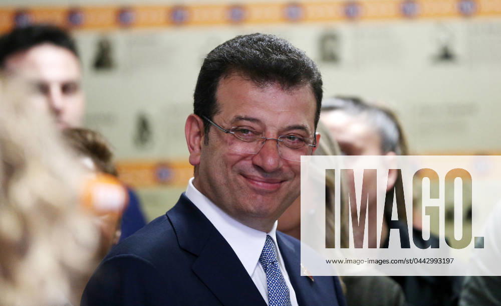 Local Elections In Turkey Ekrem Imamoglu, Mayor of Istanbul Metropolitan Municipality and candidate of the Republican People s Party, CHP, cast his vote with his wife Dilek Imamoglu in the March 31 Local Government elections. In the March 31 Local Government General Elections, more than 61 million voters will vote in approximately 208 thousand ballot boxes. In Istanbul, Turkey, on March 31, 2024. Photo by Huseyin Yavuz DIA Images ABACAPRESS.COM Turkey