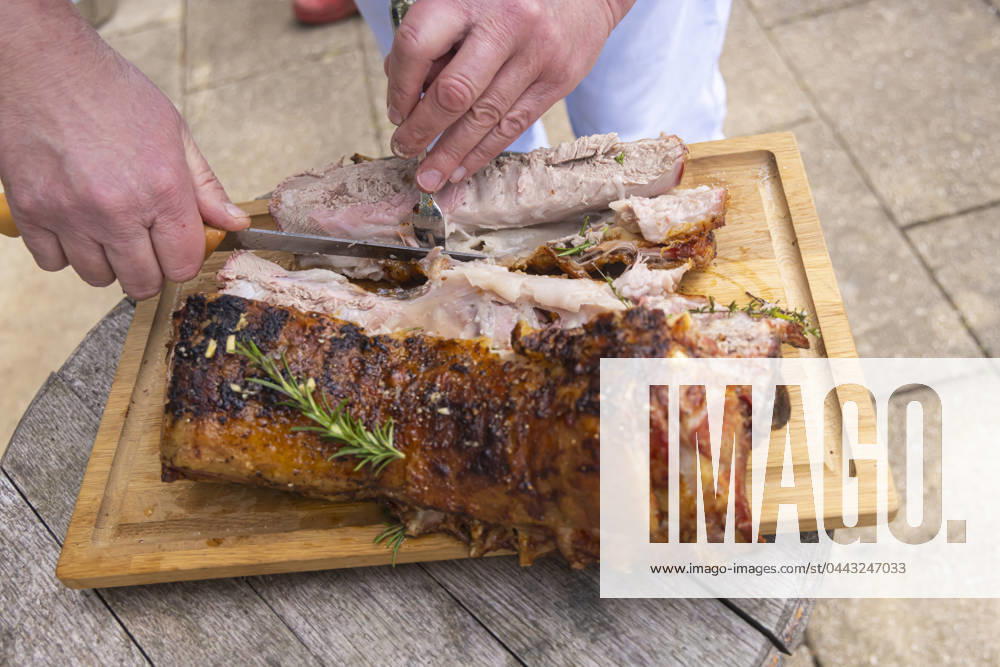 Rack of lamb, Easter roast on the kettle grill 01 04 2024, Münsingen, Baden Württemberg, Germany, Europe