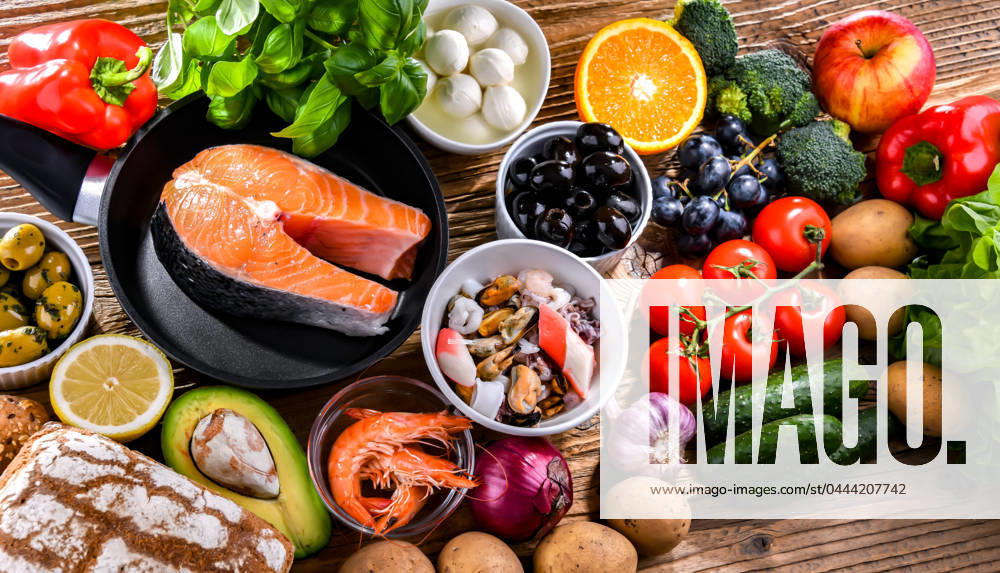 Food products representing the Mediterranean diet which may improve overall health status Food products representing the Mediterranean diet which may improve overall health status