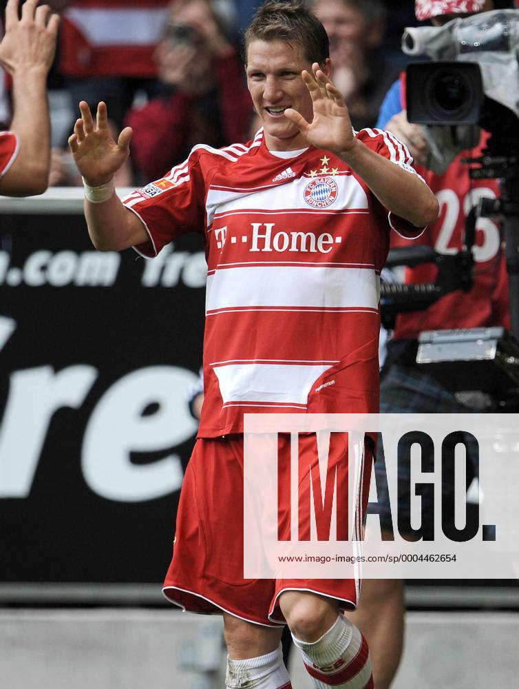 Bastian Schweinsteiger (Bayern) - Torjubel Fußball 1. BL Herren Saison 2008 2009, FC Bayern München Einzelbild München Freude,