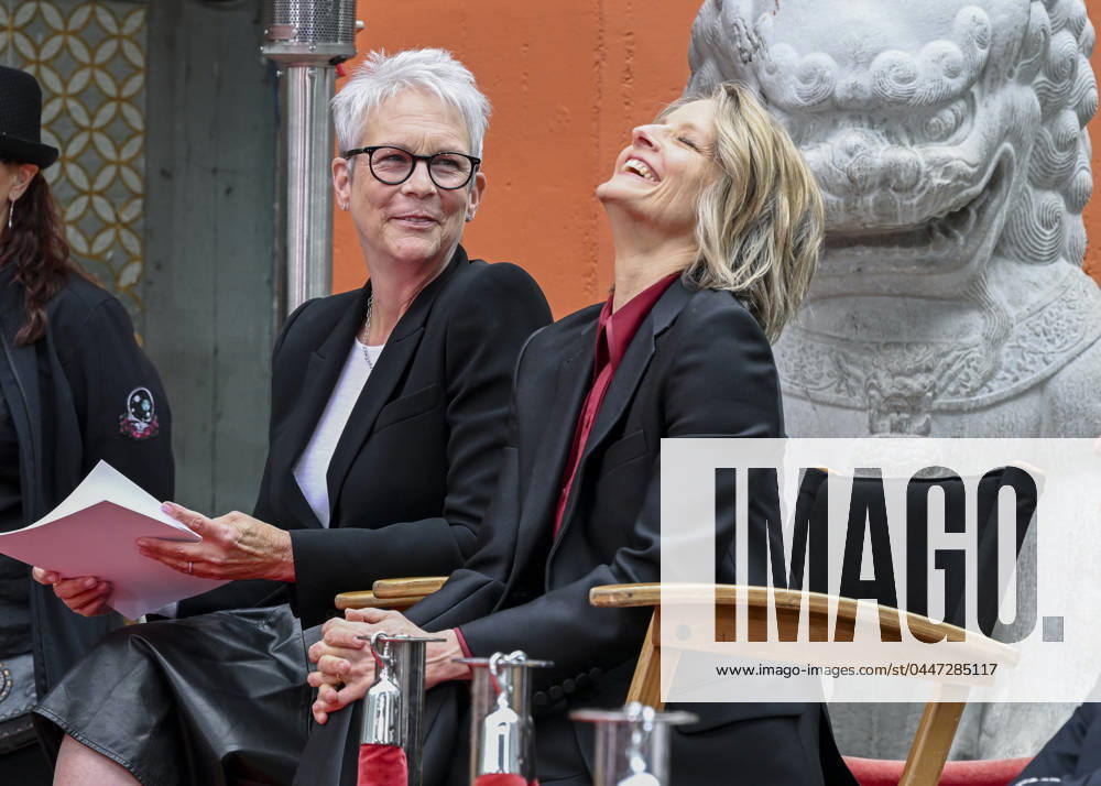 Jamie Lee Curtisand and Jodie Foster attend the TCM Hosts Handprint And Footprint Ceremony Honoring Jodie Foster At TCL Chinese Theatre IMAX. Hollywood U.S. - ZUMAb173 20240419_aap_b173_068