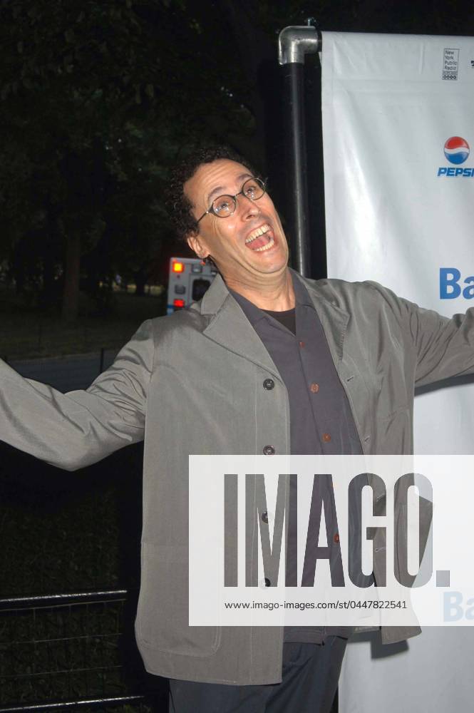 OPENING NIGHT OF ROMEO AND JULIET TONY KUSHNER ARRIVING AT THE OPENING NIGHT OF ROMEO AND JULIET AT SHAKESPEARE IN THE PARK, HELD AT THE DELACORTE THEATRE, NEW YORK. 19 JUNE 2007. PICTURES ,