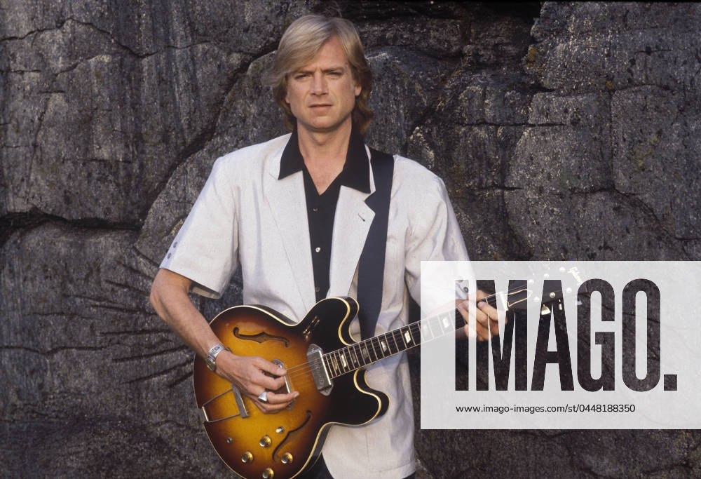Justin Hayward Justin Hayward ,