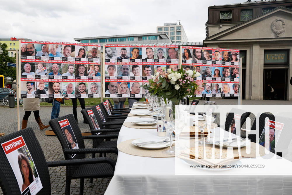 Protest action by families of hostages abducted by Hamas for Passover 133 empty chairs to stand for the people who cannot celebrate the important Jewish festival with their families Wittenbergplatz, Berlin on 23 04,24 Protest action for the hostages abducted by Hamas in Berlin