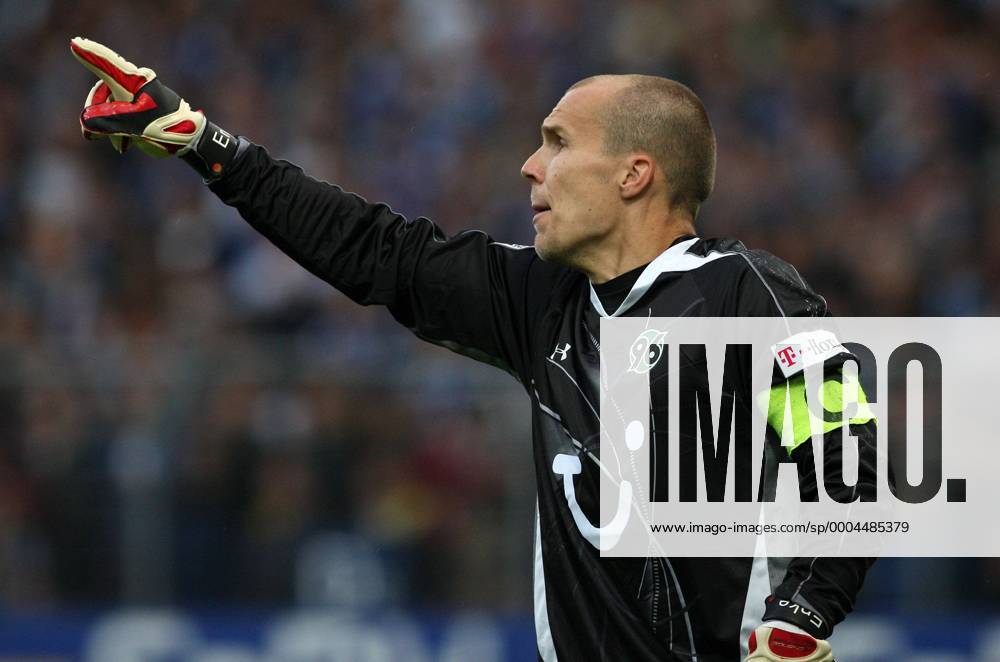 Torwart Robert Enke (Hannover) gibt Anweisungen Fußball 1. BL Herren Saison 2008 2009, Hannover 96 Einzelbild Karlsruhe