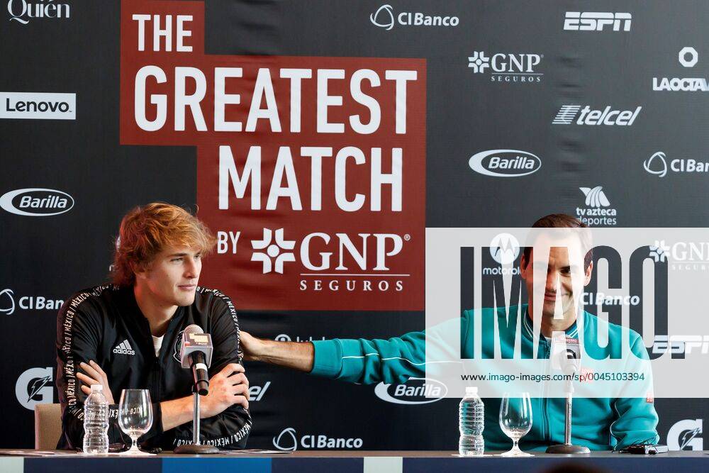 Swiss tennis player Roger Federer (R) and German Alexander Zverev (L) participate in a press conference, PK, Pressekonferenz in Mexico City, Mexico, 23 November 2019. The bullring of Mexico, the one with the highest capacity in the world, will become a tennis court on Saturday for a few hours for an exhibition between Roger Federer, world number 3, and the German Alexander Zverev, seven of the world ranking. The bullring of Mexico is transformed for an exhibition of Federer !ACHTUNG: NUR REDAKTIONELLE NUTZUNG!