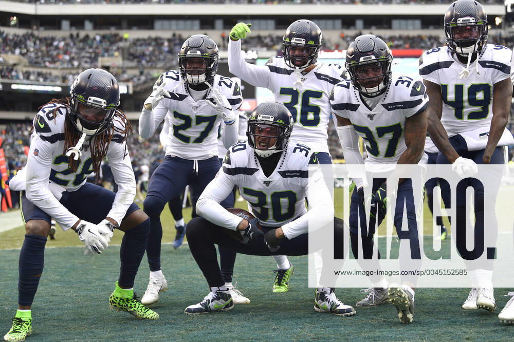 Bilder des Jahres 2019, Sport 11 November Seattle Seahawks strong safety Bradley McDougald (30) celebrates after intercepting the ball during the first half against the Philadelphia Eagles at Lincoln Financial Field in Philadelphia on Nov. 24, 2019. PHI20191124112 DERIKxHAMILTON