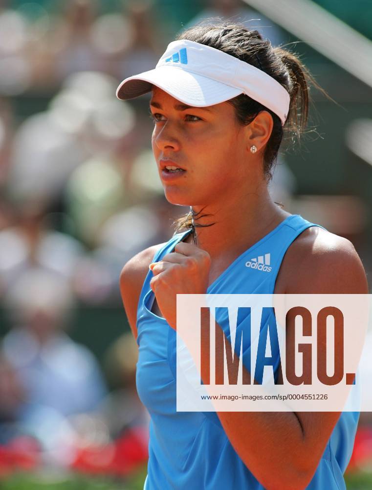 Ana Ivanovic (Serbien) Tennis Damen French Open 2009, Grand Slam, WTA Tour, Einzelbild Roland Garros Paris Freude,